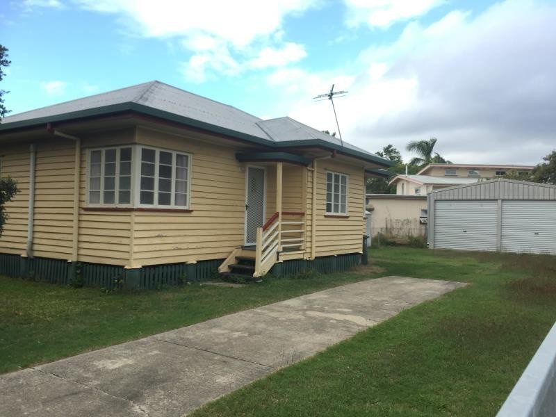 8 Hollingsworth Street, Kawana QLD 4701